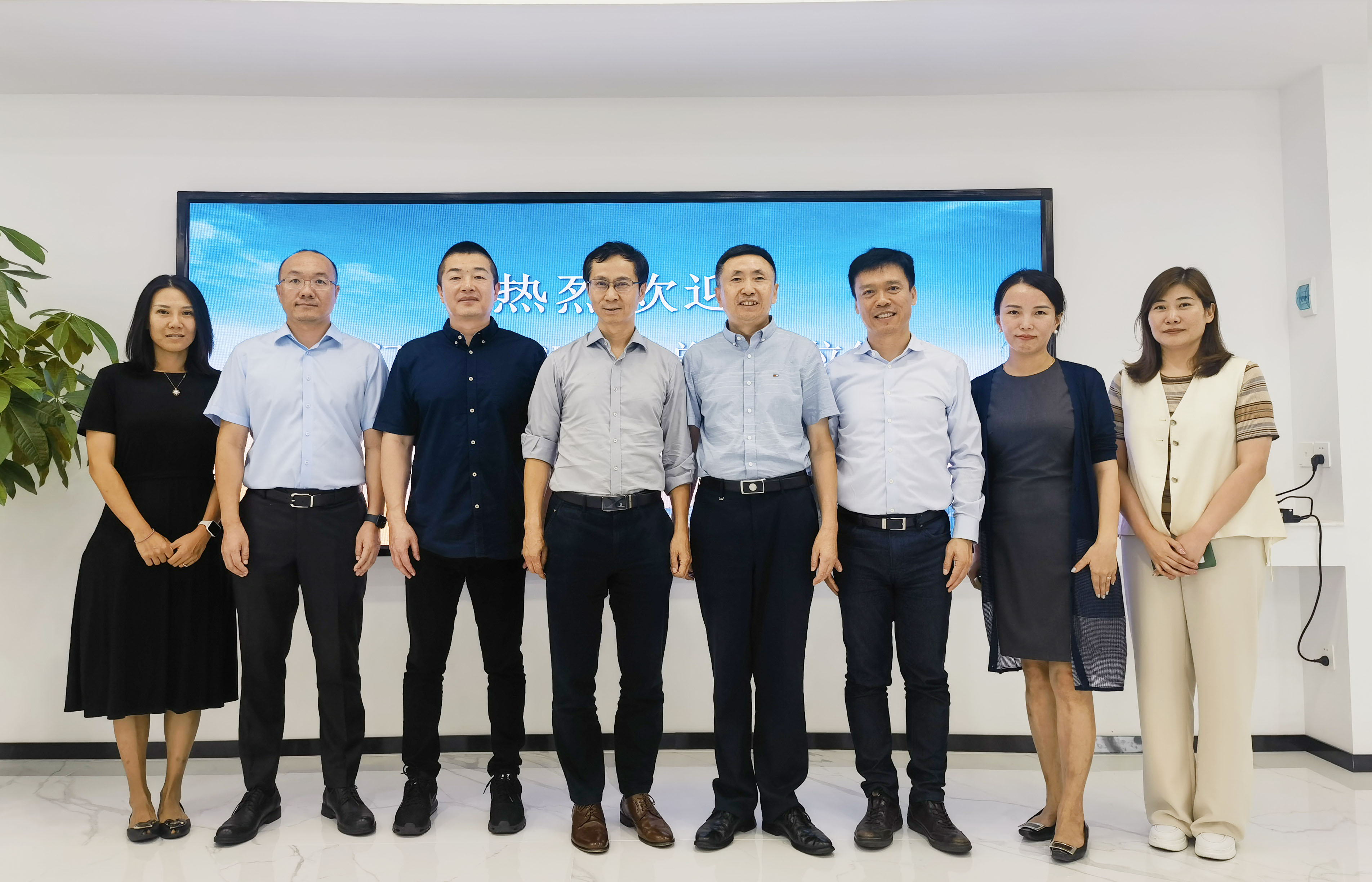 西門子數字化工業集團MC BU總經理李雷先生一行蒞臨北京進步公司