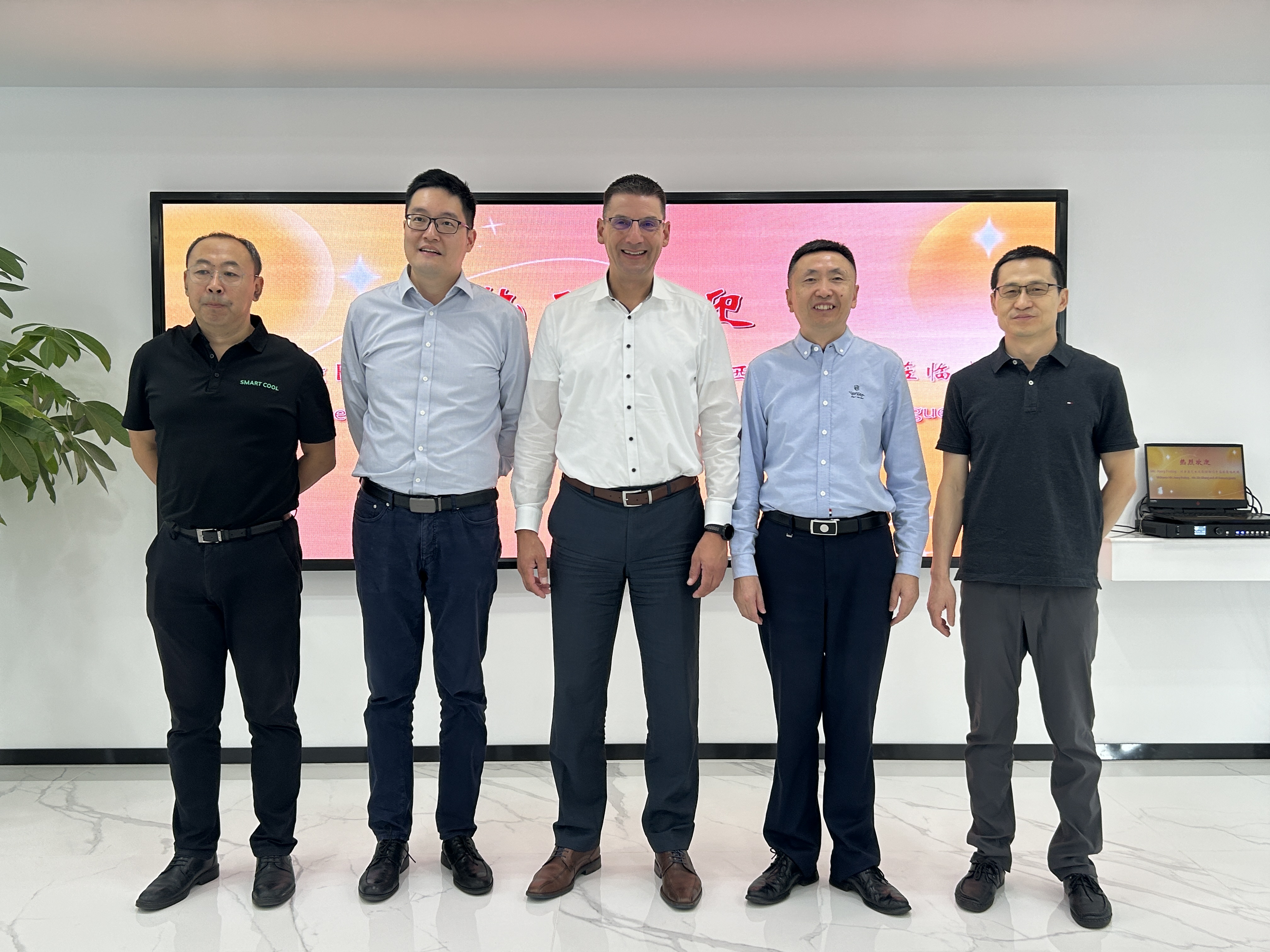 西門子PA全球銷售總監Mr. Joerg Freitag、PA BU中國區總經理劉力康先生一行到訪北京進步公司